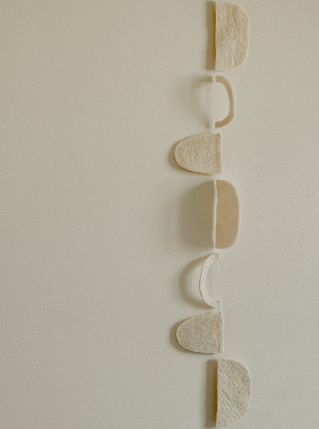 Perlia Garland